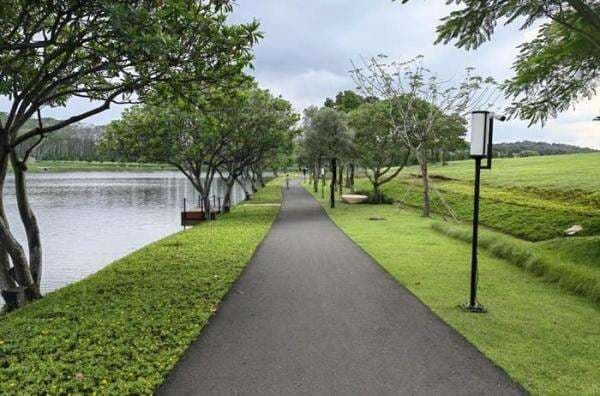 Penat dan Bosan? 3 Taman di Kota Semarang Ini Cocok untuk Healing dan Deeptalk Penat dan Bosan? 3 Taman di Kota Semarang Ini Cocok untuk Healing dan Deeptalk