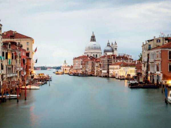 5 Kota Terindah di Dunia yang Cocok untuk Liburan Akhir Tahun 5 Kota Terindah di Dunia yang Cocok untuk Liburan Akhir Tahun