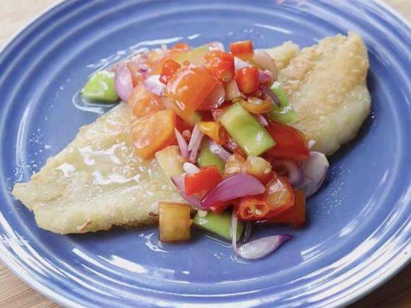 Resep Ikan Dori Sambal Dabu-dabu, Menu Praktis yang Nagih Banget! Resep Ikan Dori Sambal Dabu-dabu, Menu Praktis yang Nagih Banget!