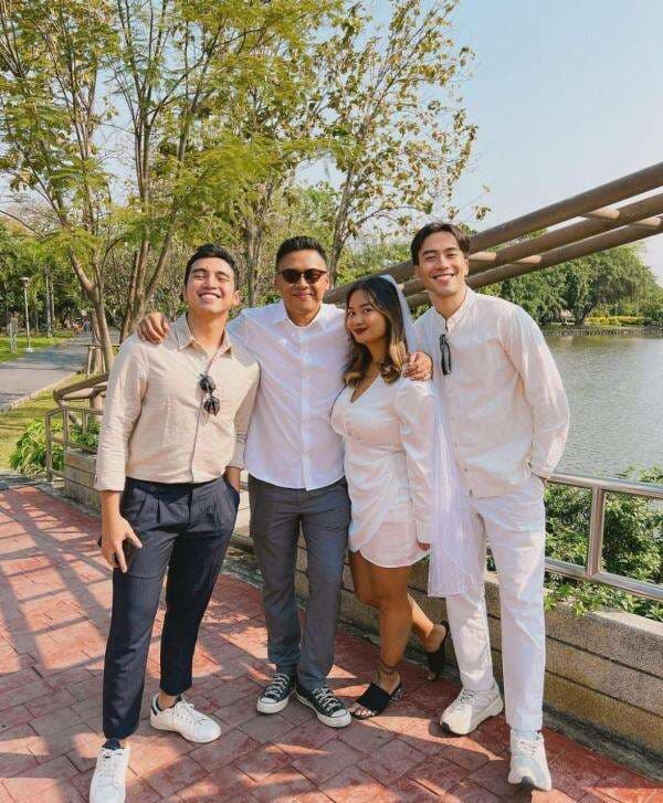 Adik Vidi Aldiano Nikah di Thailand Tanpa Dihadiri Orang Tua, Netizen: Beda Server Kah? Adik Vidi Aldiano Nikah di Thailand Tanpa Dihadiri Orang Tua, Netizen: Beda Server Kah?