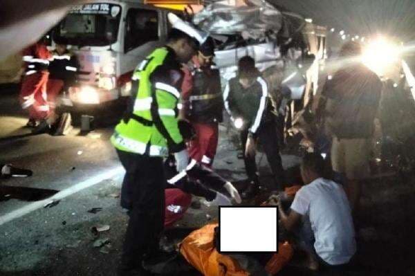 Identitas 5 Korban Tewas Kecelakaan di Tol Pekanbaru-Dumai, Rombongan asal Jambi Identitas 5 Korban Tewas Kecelakaan di Tol Pekanbaru-Dumai, Rombongan asal Jambi