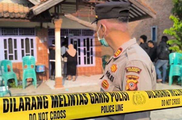 Kronologi Perempuan di Cirebon Tewas Diduga Dibunuh Perampok, Perhiasan Emas Raib Kronologi Perempuan di Cirebon Tewas Diduga Dibunuh Perampok, Perhiasan Emas Raib