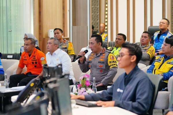 Mudik Nataru, Polri Siapkan Jalur Alternatif jika Terjadi Bencana Mudik Nataru, Polri Siapkan Jalur Alternatif jika Terjadi Bencana