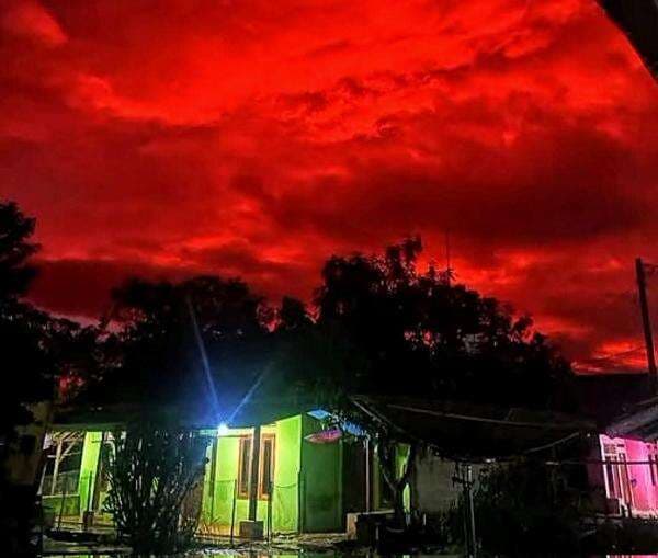 Viral Langit Pandeglang Berubah Merah Darah, Ternyata Ini Penyebabnya Viral Langit Pandeglang Berubah Merah Darah, Ternyata Ini Penyebabnya