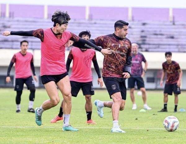 Persela Lamongan Diuntungkan Perubahan Jadwal Babak 8 Besar Liga 2 2024/2025 Persela Lamongan Diuntungkan Perubahan Jadwal Babak 8 Besar Liga 2 2024/2025