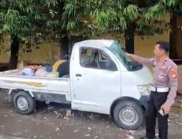 Kecelakaan Maut Pikap Angkut 20 Orang Terbalik di Maros, 1 Tewas 19 Luka-luka Kecelakaan Maut Pikap Angkut 20 Orang Terbalik di Maros, 1 Tewas 19 Luka-luka