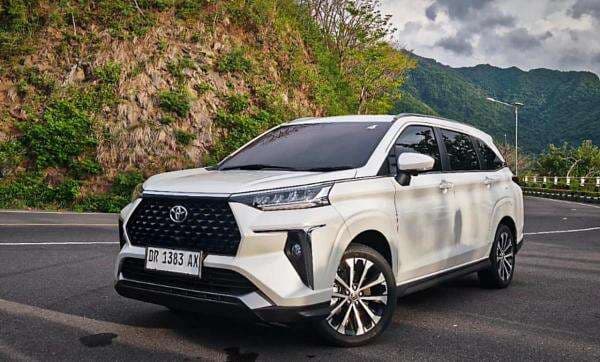 Menguji Batas Irit Veloz Hybrid, Begini Perjalanan dengan Deretan Mobil xEV Toyota di Lombok Menguji Batas Irit Veloz Hybrid, Begini Perjalanan dengan Deretan Mobil xEV Toyota di Lombok