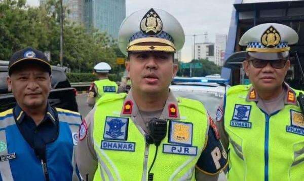 Polda Metro Siapkan Rekayasa Lalin Antisipasi Lonjakan Arus Balik Nataru Polda Metro Siapkan Rekayasa Lalin Antisipasi Lonjakan Arus Balik Nataru