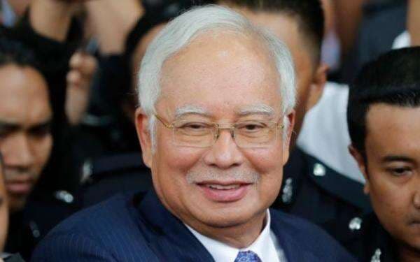 Kasus 1MDB, Najib Razak Dihukum 15 Tahun Penjara dan Denda Rp46 Triliun Kasus 1MDB, Najib Razak Dihukum 15 Tahun Penjara dan Denda Rp46 Triliun