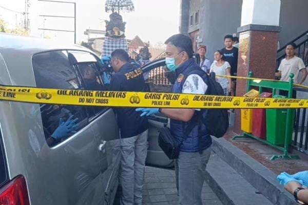 Warga Gianyar Geger, Pemandu Tamu Ditemukan Tewas dalam Mobil Warga Gianyar Geger, Pemandu Tamu Ditemukan Tewas dalam Mobil