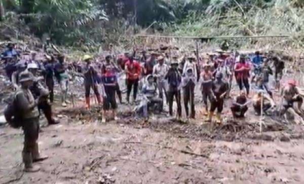 Warga Pidie Serbu Tambang Ilegal di Hutan Tangse karena Kerap Picu Banjir Bandang Warga Pidie Serbu Tambang Ilegal di Hutan Tangse karena Kerap Picu Banjir Bandang