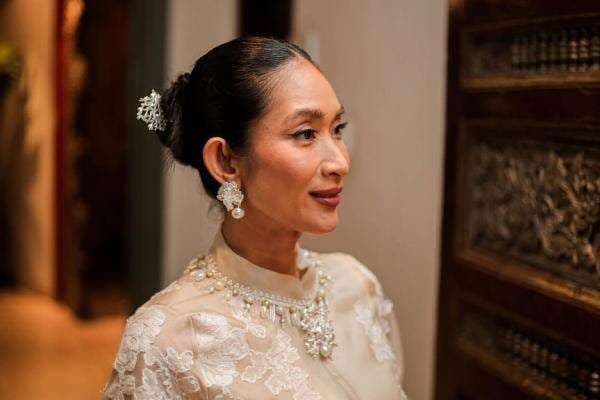 4 Artis Indonesia Rayakan Hari Raya Nyepi 2025, Happy Salma Mengarak Ogoh-ogoh 4 Artis Indonesia Rayakan Hari Raya Nyepi 2025, Happy Salma Mengarak Ogoh-ogoh