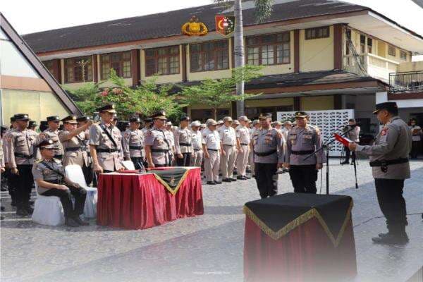4 Brigjen Pol Baru Ditempatkan di Lemdiklat Polri usai Kenaikan Pangkat Maret 2025 4 Brigjen Pol Baru Ditempatkan di Lemdiklat Polri usai Kenaikan Pangkat Maret 2025