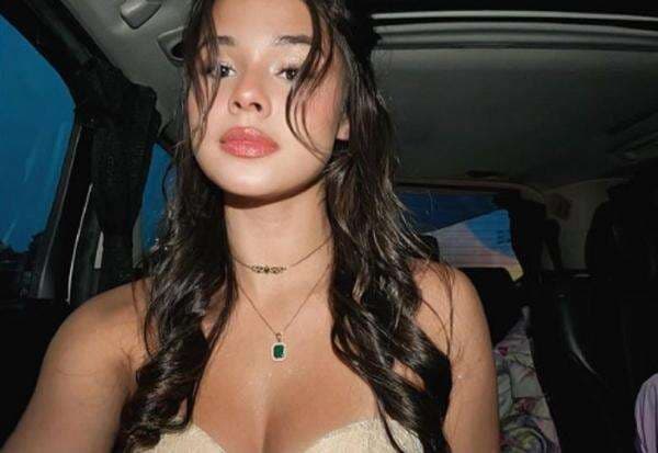 4 Potret Terbaru Maria Theodore Pasca Diisukan Putus dari Jefri Nichol, Netizen: Pesona Cewek Sabar! 4 Potret Terbaru Maria Theodore Pasca Diisukan Putus dari Jefri Nichol, Netizen: Pesona Cewek Sabar!