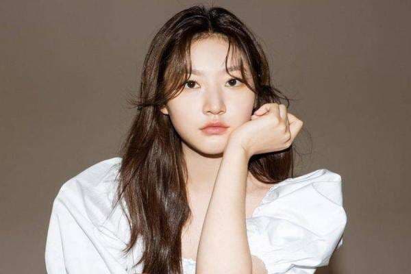 4 Skandal Kim Sae Ron, dari Kim Soo Hyun hingga Nyetir saat Mabuk 4 Skandal Kim Sae Ron, dari Kim Soo Hyun hingga Nyetir saat Mabuk