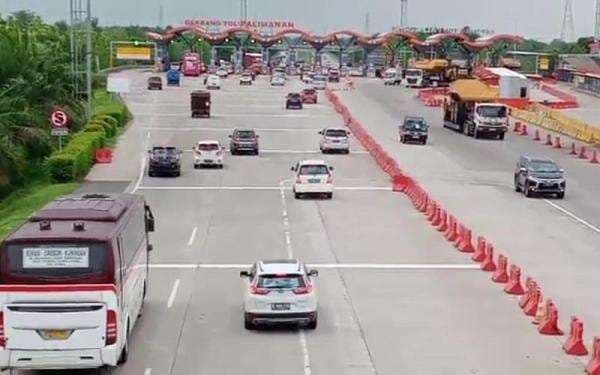 Arus Balik Nataru Mulai Meningkat, Korlantas Perkuat Rekayasa Lalu Lintas Arus Balik Nataru Mulai Meningkat, Korlantas Perkuat Rekayasa Lalu Lintas