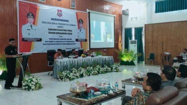 Bupati Buton Utara Afirudin Tekankan Inovasi dan Sinkronisasi dalam Musrenbang RKPD 2026 Bupati Buton Utara Afirudin Tekankan Inovasi dan Sinkronisasi dalam Musrenbang RKPD 2026