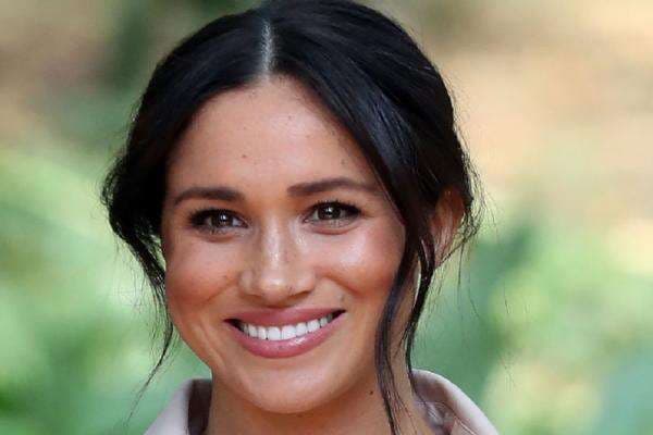 5 Barang Mewah Meghan Markle yang Bikin Geleng-geleng Kepala 5 Barang Mewah Meghan Markle yang Bikin Geleng-geleng Kepala