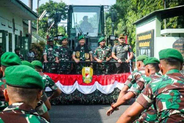 5 Letjen TNI yang Setahun Lebih Tak Ganti Jabatan, Salah Satunya Sudah 4 Tahun Duduki Posisi yang Sama 5 Letjen TNI yang Setahun Lebih Tak Ganti Jabatan, Salah Satunya Sudah 4 Tahun Duduki Posisi yang Sama