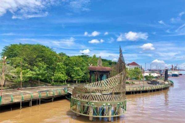 5 Tempat Wisata di Pontianak yang Seru Dikunjungi, Cocok Jadi Tujuan Liburan 5 Tempat Wisata di Pontianak yang Seru Dikunjungi, Cocok Jadi Tujuan Liburan