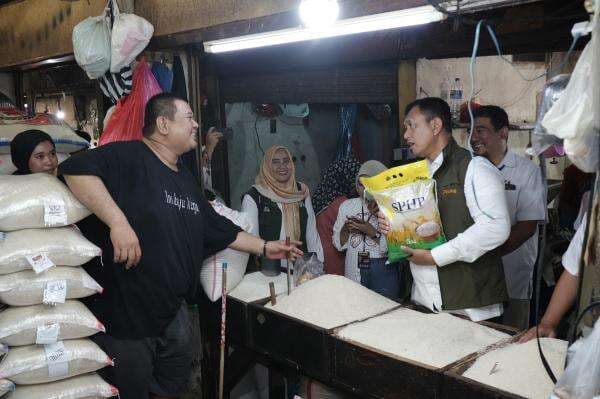 Bulog Klaim Harga Sembako Stabil, Stok Aman hingga 2026 Bulog Klaim Harga Sembako Stabil, Stok Aman hingga 2026