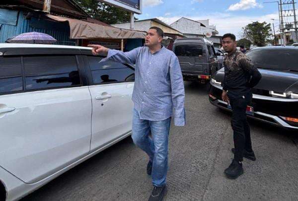 Viral! Walikota Makassar Tegur Keras Pengendara Lawan Arus Gegara Ikut Terjebak Macet Viral! Walikota Makassar Tegur Keras Pengendara Lawan Arus Gegara Ikut Terjebak Macet