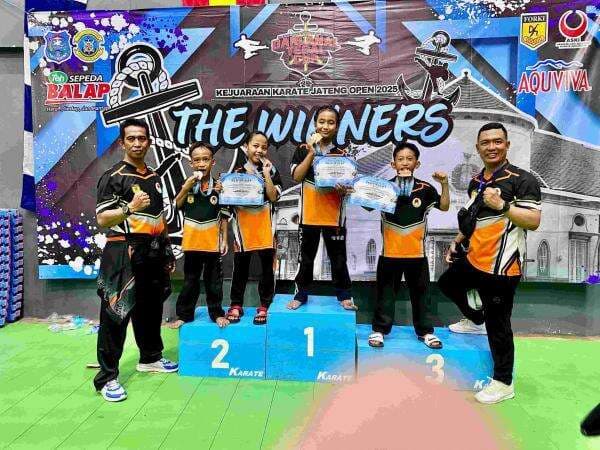 Top! Siswa SD Negeri 02 Pebatan Brebes Borong Medali di Karate Jateng Open Danlanal Tegal Cup 2025 Top! Siswa SD Negeri 02 Pebatan Brebes Borong Medali di Karate Jateng Open Danlanal Tegal Cup 2025