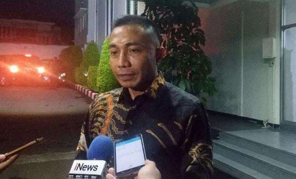 Dharma Pongrekun Gugat Sejumlah Pasal UU Kesehatan ke MK, Soroti Definisi KLB dan Wabah Dharma Pongrekun Gugat Sejumlah Pasal UU Kesehatan ke MK, Soroti Definisi KLB dan Wabah