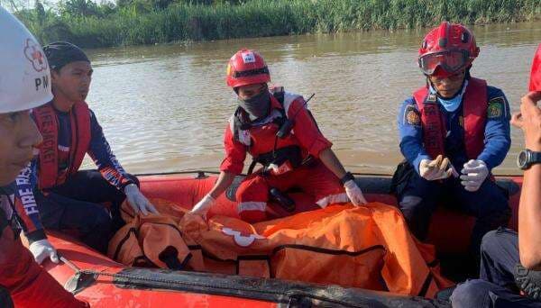 Jasad Fiki Bocah 10 Tahun Korban Diterkam Buaya di Sungai Sangatta Ditemukan Jasad Fiki Bocah 10 Tahun Korban Diterkam Buaya di Sungai Sangatta Ditemukan