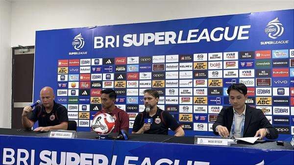 Mauricio Souza Kecewa Berat Persija Jakarta Kalah 0-1 dari Persib Bandung Mauricio Souza Kecewa Berat Persija Jakarta Kalah 0-1 dari Persib Bandung