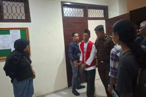 Sidang Kasus Greenhouse Ganja di Jombang, 4 Terdakwa Hadapi Ancaman Hukuman Mati Sidang Kasus Greenhouse Ganja di Jombang, 4 Terdakwa Hadapi Ancaman Hukuman Mati