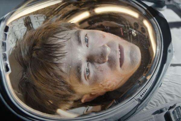 7 Fakta Mickey 17, Kolaborasi Bong Joon Ho dan Robert Pattinson dalam Fiksi Ilmiah Satir 7 Fakta Mickey 17, Kolaborasi Bong Joon Ho dan Robert Pattinson dalam Fiksi Ilmiah Satir