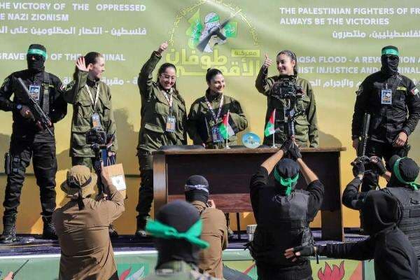 70 Eks Tentara Wanita Israel Desak Pemerintahan Netanyahu Bebaskan Tawanan Gaza 70 Eks Tentara Wanita Israel Desak Pemerintahan Netanyahu Bebaskan Tawanan Gaza