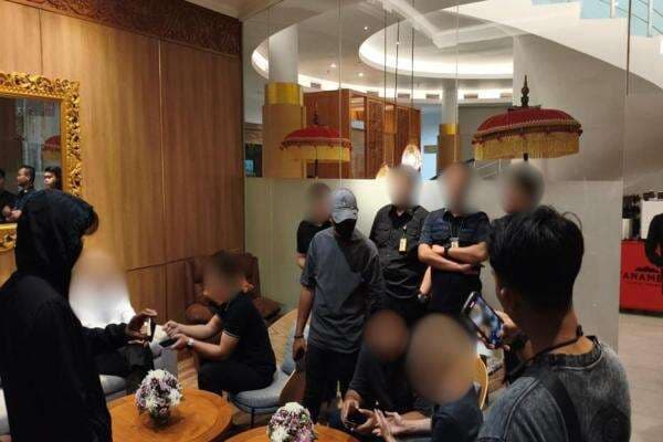 Imigrasi Tangkap WNA Australia Buronan Interpol Kasus Penyelundupan Narkoba Imigrasi Tangkap WNA Australia Buronan Interpol Kasus Penyelundupan Narkoba