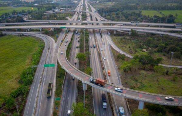 Tol Kataraja Beroperasi Akhir Tahun, Soetta-PIK 2 Cuma 7 Menit Tol Kataraja Beroperasi Akhir Tahun, Soetta-PIK 2 Cuma 7 Menit