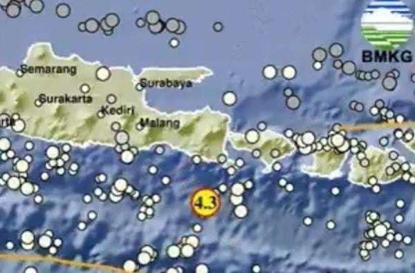 Gempa M4,3 Guncang Jembrana Bali Malam Ini Gempa M4,3 Guncang Jembrana Bali Malam Ini