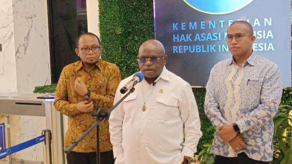 Alasan Pigai Usul Sipil Duduki Jabatan di Polri: Lebih Profesional! Alasan Pigai Usul Sipil Duduki Jabatan di Polri: Lebih Profesional!