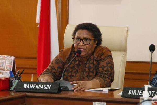 9 Daerah Gelar Pilkada Ulang, Wamendagri Ajak Para Pihak Terima Hasil Penghitungan Suara 9 Daerah Gelar Pilkada Ulang, Wamendagri Ajak Para Pihak Terima Hasil Penghitungan Suara