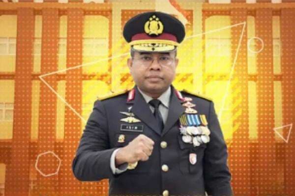 9 Irjen Polisi yang Sudah Setahun Lebih Duduki Jabatan Kapolda, Nomor 1 Eks Ajudan Jokowi 9 Irjen Polisi yang Sudah Setahun Lebih Duduki Jabatan Kapolda, Nomor 1 Eks Ajudan Jokowi