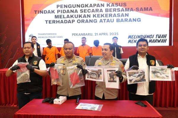 Debt Collector yang Ngamuk di Kantor Polisi Ditangkap, Begini Kronologinya! Debt Collector yang Ngamuk di Kantor Polisi Ditangkap, Begini Kronologinya!