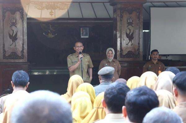 Bupati Bojonegoro Ingatkan Semua OPD Kerja Berbasis Target, Minggu Depan ada Presentasi Capaian Bupati Bojonegoro Ingatkan Semua OPD Kerja Berbasis Target, Minggu Depan ada Presentasi Capaian