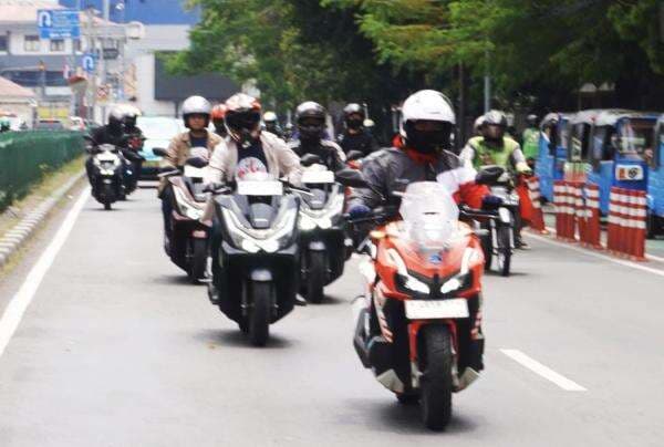 Mahir Ngerem Belum Cukup, Ini 3 Etika Penting Pengendara Motor di Jalan Mahir Ngerem Belum Cukup, Ini 3 Etika Penting Pengendara Motor di Jalan