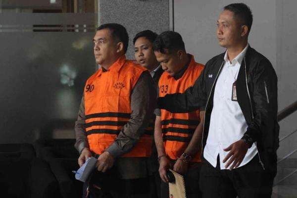 KPK: Silmy Karim Kantongi Rp100 Juta per Pekan dari Pemerasan Izin Tinggal WNA KPK: Silmy Karim Kantongi Rp100 Juta per Pekan dari Pemerasan Izin Tinggal WNA