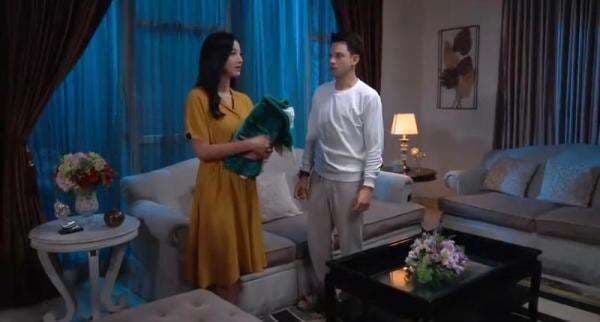 Sinopsis Sinetron Terbelenggu Rindu Eps 45, Sabtu, 23 November 2024: Penyelidikan Biru Berlanjut Sinopsis Sinetron Terbelenggu Rindu Eps 45, Sabtu, 23 November 2024: Penyelidikan Biru Berlanjut