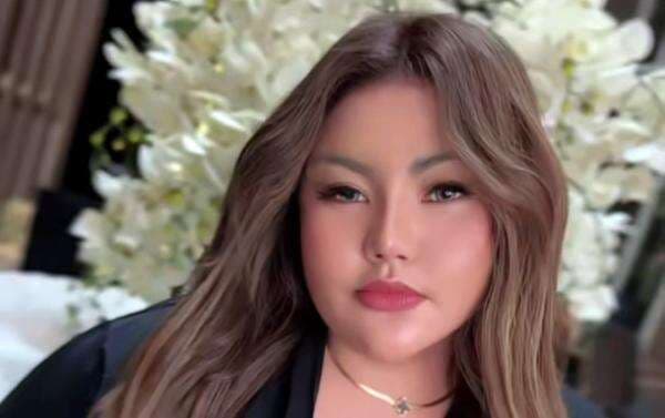 Lisa Mariana Ungkap Akta Kelahiran Anaknya Pakai Nama Ajudan RK Berinisial R Lisa Mariana Ungkap Akta Kelahiran Anaknya Pakai Nama Ajudan RK Berinisial R