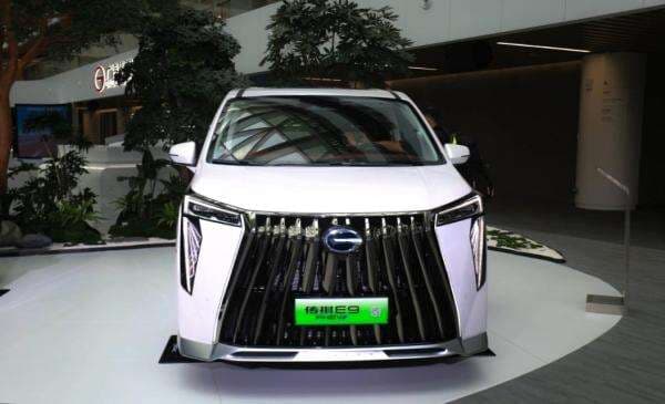 Pesaing Alphard dan Denza D9 Bakal Masuk Indonesia, Sekali Isi Bensin GAC E9 Bisa Tempuh 1.000 Km Pesaing Alphard dan Denza D9 Bakal Masuk Indonesia, Sekali Isi Bensin GAC E9 Bisa Tempuh 1.000 Km