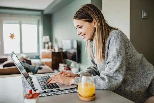 9 Pekerjaan Gaji Tinggi Tanpa Ngantor, Fleksibel dan Menggiurkan 9 Pekerjaan Gaji Tinggi Tanpa Ngantor, Fleksibel dan Menggiurkan