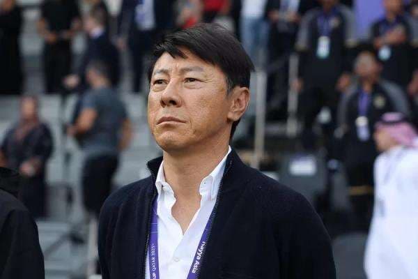 Shin Tae-yong Puji Kehebatan Nova Arianto: Dia Akan Jadi Pelatih Hebat di Masa Depan Shin Tae-yong Puji Kehebatan Nova Arianto: Dia Akan Jadi Pelatih Hebat di Masa Depan