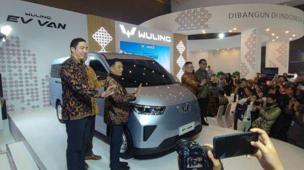 Panaskan PEVS 2025, Wuling Boyong Mobil Komersial EV Van Pesaing Toyota Hiace Panaskan PEVS 2025, Wuling Boyong Mobil Komersial EV Van Pesaing Toyota Hiace