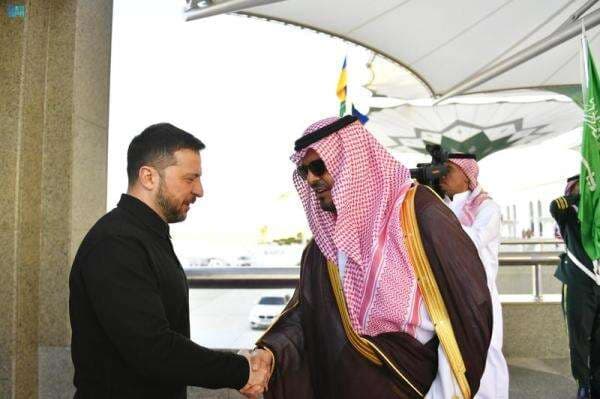 Ajudan Zelensky: Tak akan Ada Pemilu di Ukraina meski Gencatan Senjata Tercapai Ajudan Zelensky: Tak akan Ada Pemilu di Ukraina meski Gencatan Senjata Tercapai